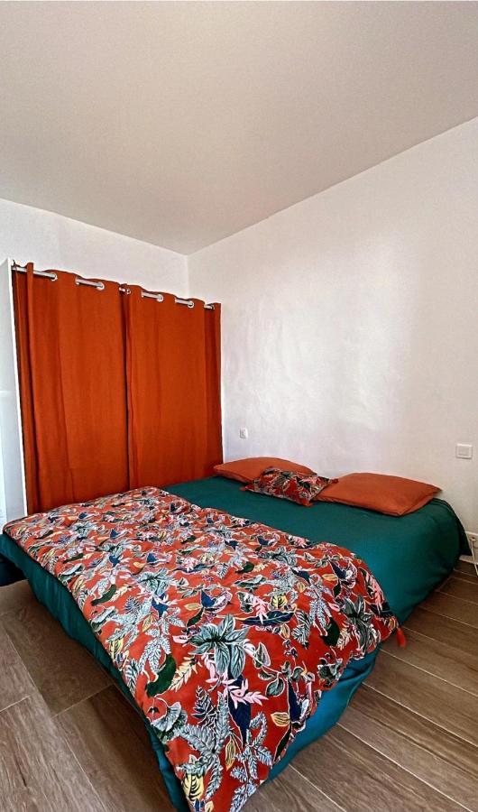 Appartement Vue Mer En Plein Centre De カルジェーズ エクステリア 写真